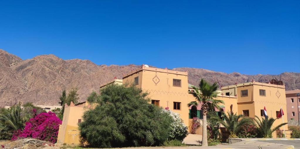 Click Excursions Tafraoute Hotel Taddart Exterior photo